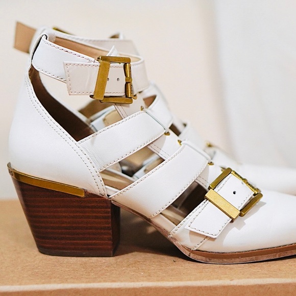 Micheal Kors Booties - Picture 3 of 7